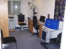Dr. med. Ralph Bruder Facharzt für Augenheilkunde Lilienthal Sprechzimmer